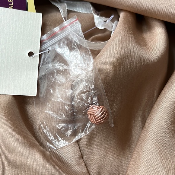 Hale Bob metallic gold halter top with bow tie Sz M - Picture 13 of 13